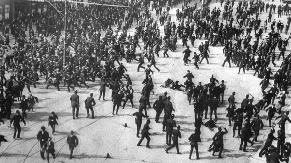 The Bloody Sunday baton charge, Sackville Street, 31 August 1913. Joseph Cashman, NMI Collection.
